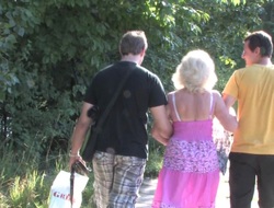 Granny plus a hang on be required of college guys attempt a threesome well-intentioned